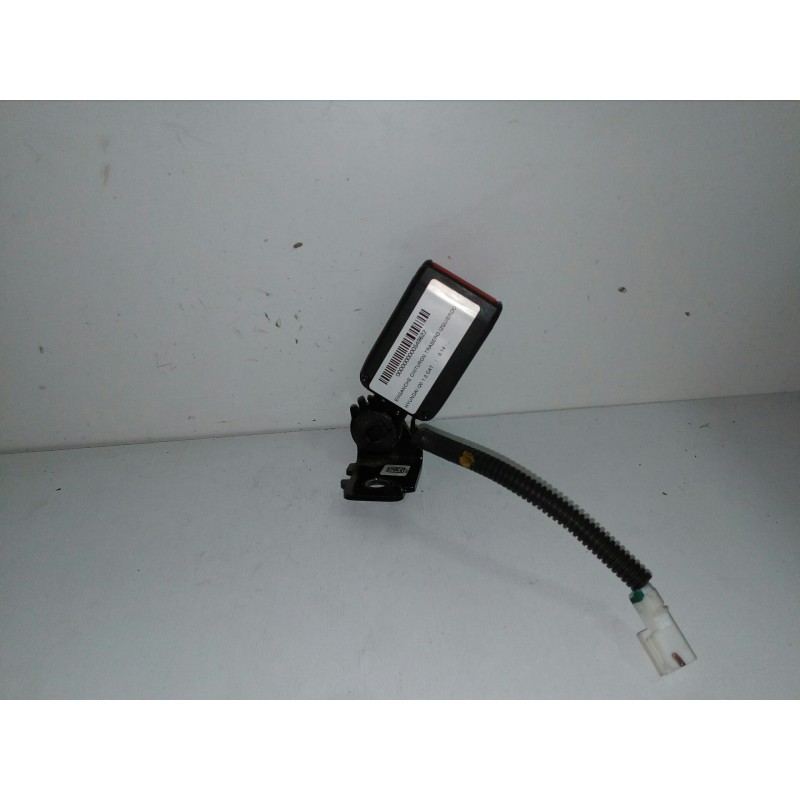 Recambio de enganche cinturon trasero izquierdo para hyundai i20 1.2 cat referencia OEM IAM 88301803  