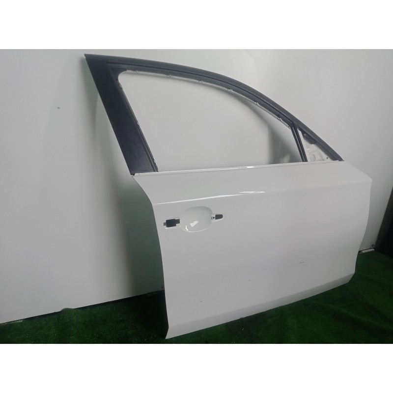 Recambio de puerta delantera derecha para bmw serie 1 berlina (e81/e87) 2.0 16v referencia OEM IAM   