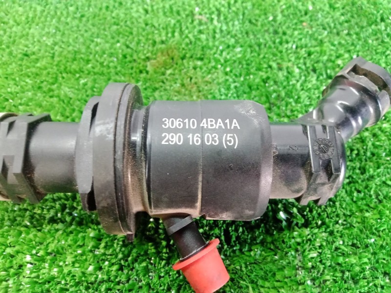 Recambio de bomba embrague para nissan qashqai (j11) 1.5 turbodiesel cat referencia OEM IAM 306104BA1A VALEO 