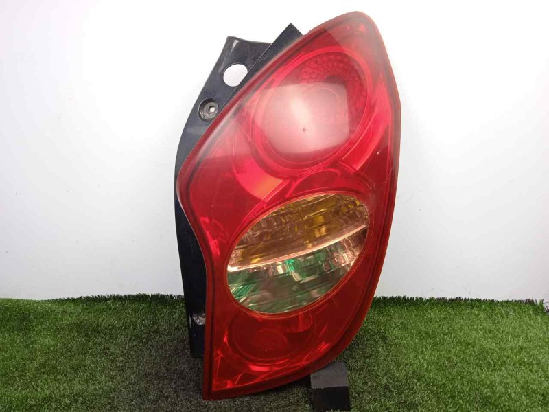 Recambio de piloto trasero derecho para ssangyong korando 2.0 td cat referencia OEM IAM 8360234000  