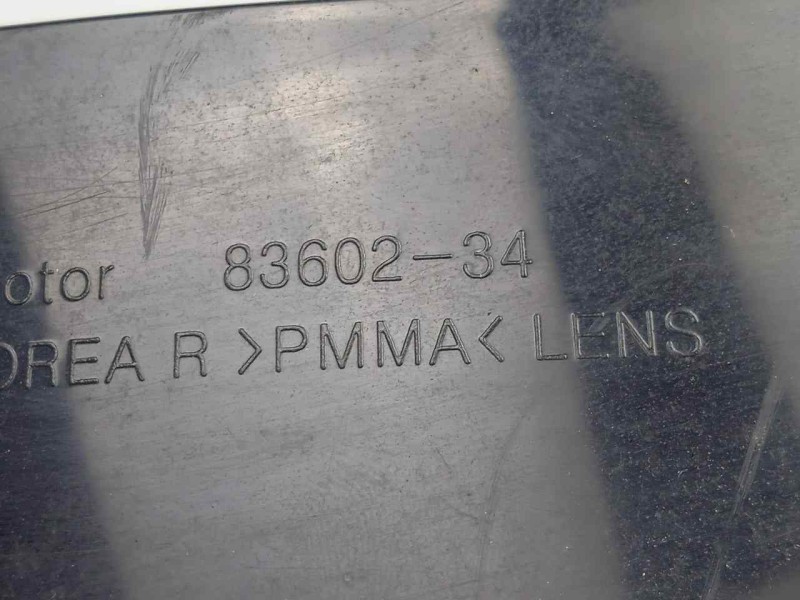 Recambio de piloto trasero derecho para ssangyong korando 2.0 td cat referencia OEM IAM 8360234000  