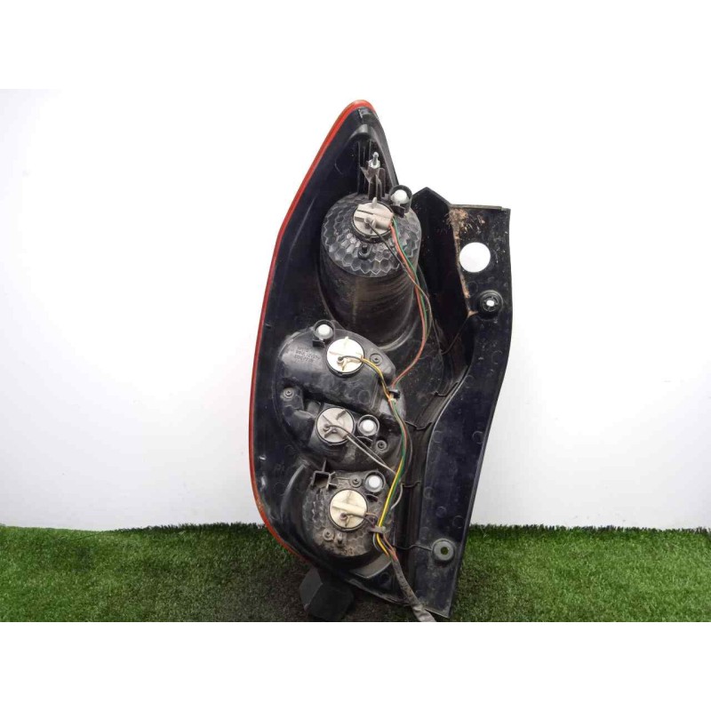 Recambio de piloto trasero derecho para ssangyong korando 2.0 td cat referencia OEM IAM 8360234000  