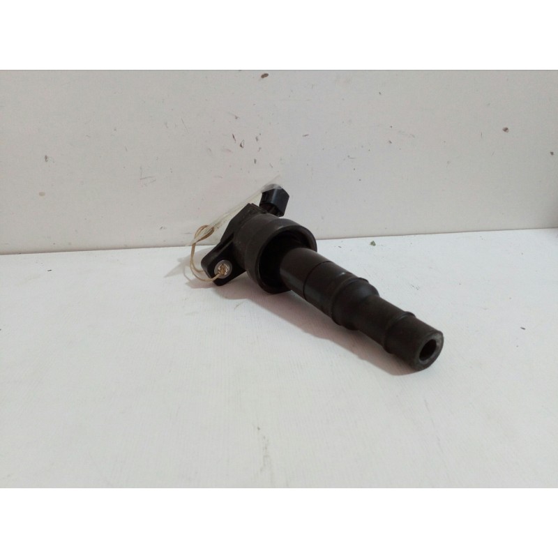 Recambio de bobina encendido para hyundai i20 1.2 cat referencia OEM IAM 2730103110  