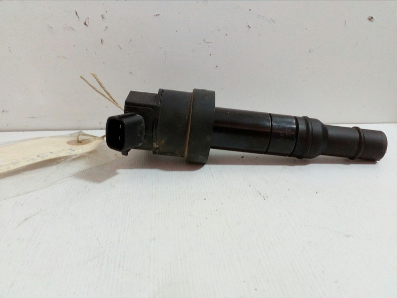 Recambio de bobina encendido para hyundai i20 1.2 cat referencia OEM IAM 2730103110  