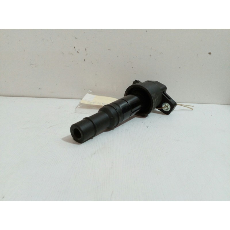 Recambio de bobina encendido para hyundai i20 1.2 cat referencia OEM IAM 2730103110  