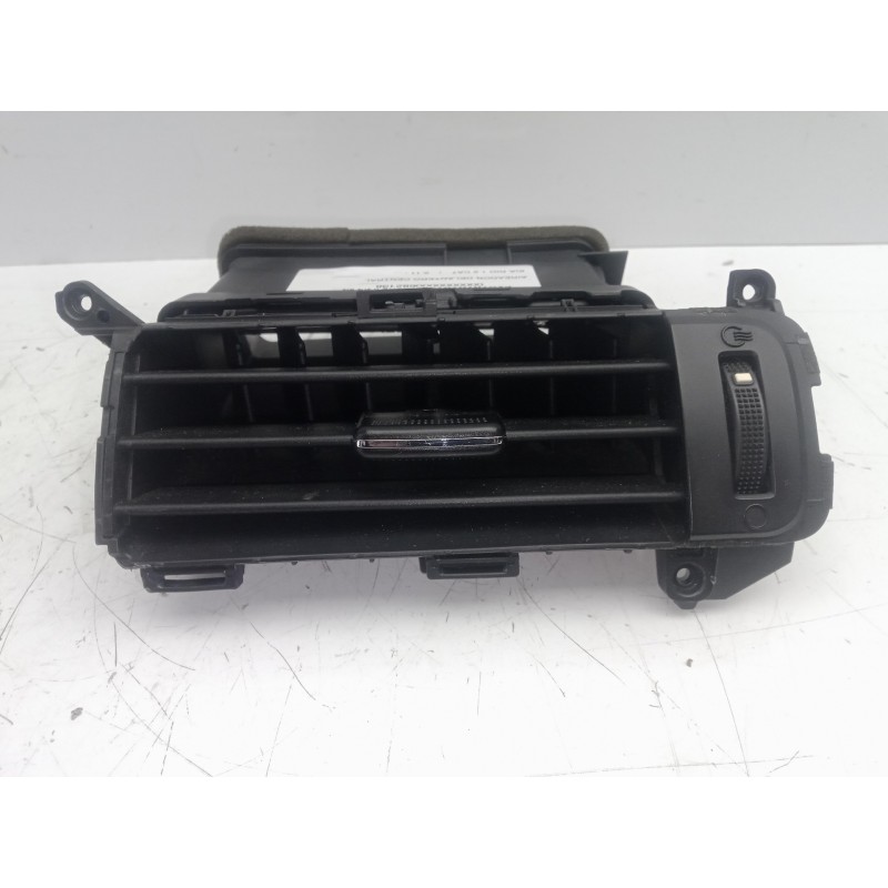 Recambio de aireador delantero central para kia rio 1.2 cat referencia OEM IAM 974101WAA0 DERECHO 