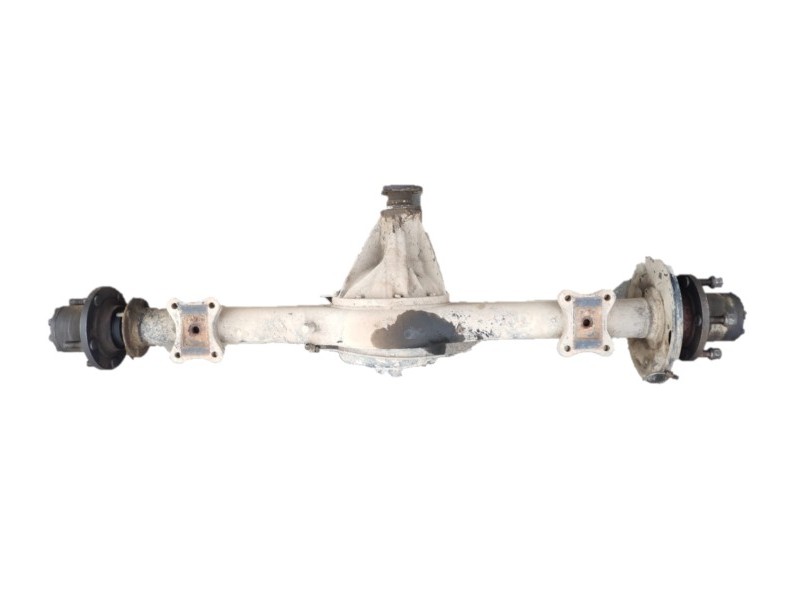 Recambio de puente trasero para nissan trade 2.8d referencia OEM IAM  LONGITUD: 1500MM PESO: 80KG - RUEDA.GEMELA