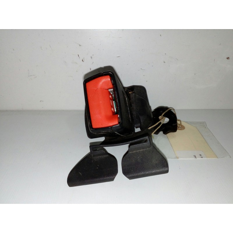 Recambio de enganche cinturon trasero derecho para audi a4 ber. (b8) 1.8 16v tfsi referencia OEM IAM 8K0857740B  