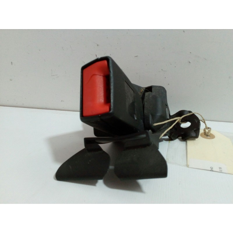 Recambio de enganche cinturon trasero derecho para audi a4 ber. (b8) 1.8 16v tfsi referencia OEM IAM 8K0857740B  