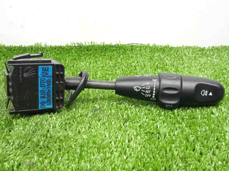 Recambio de mando limpia para chevrolet aveo 1.2 cat referencia OEM IAM 96810070 9.PIN NIEBLA TRASERO