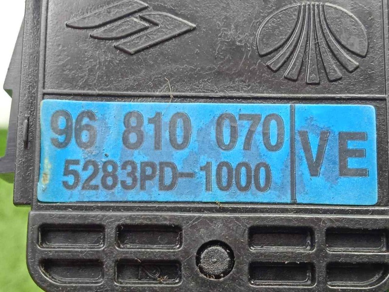 Recambio de mando limpia para chevrolet aveo 1.2 cat referencia OEM IAM 96810070 9.PIN NIEBLA TRASERO