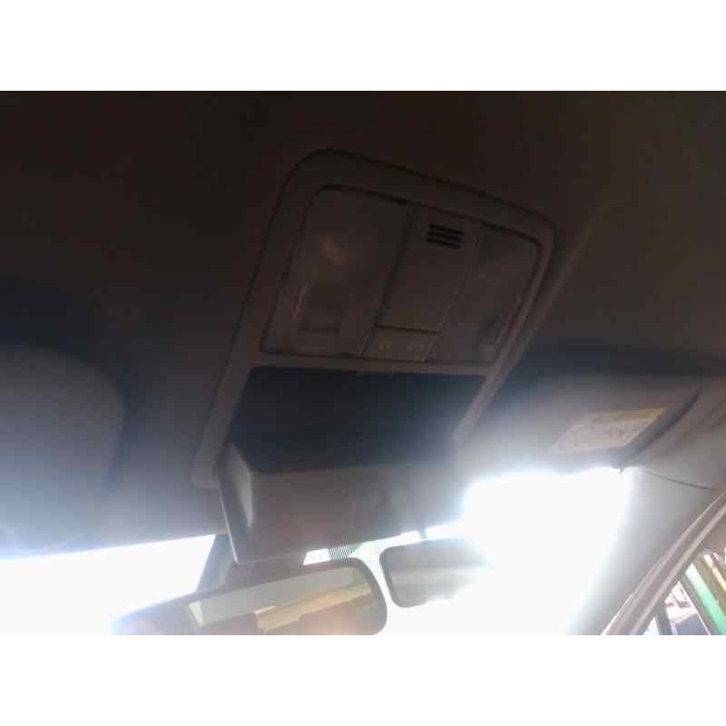 Recambio de luz interior para toyota avensis (t27) 2.2 d-4d cat referencia OEM IAM   