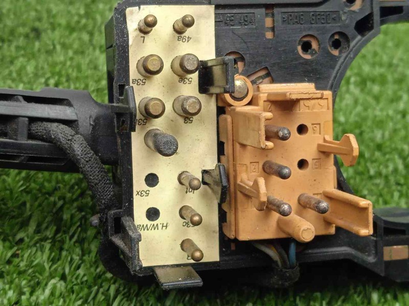 Recambio de mando limpia para audi a4 avant (b5) 1.6 referencia OEM IAM  PINES REDONDOS 9 + 4 PIN