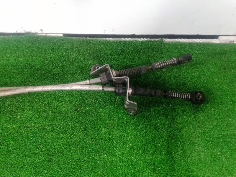 Recambio de palanca cambio para volkswagen touran (1t1) 2.0 tdi referencia OEM IAM 1K0711061A  