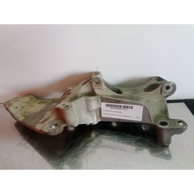 Recambio de soporte alternador para renault kangoo 1.5 dci diesel cat referencia OEM IAM 8200669495  