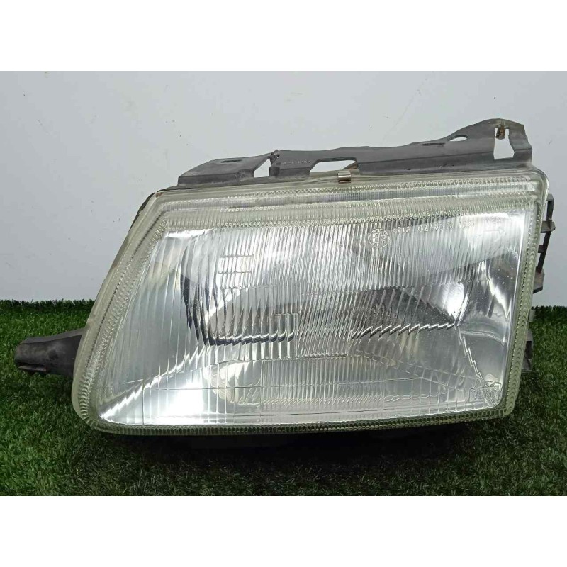 Recambio de faro izquierdo para citroën saxo 1.1 referencia OEM IAM  1.SERIE 