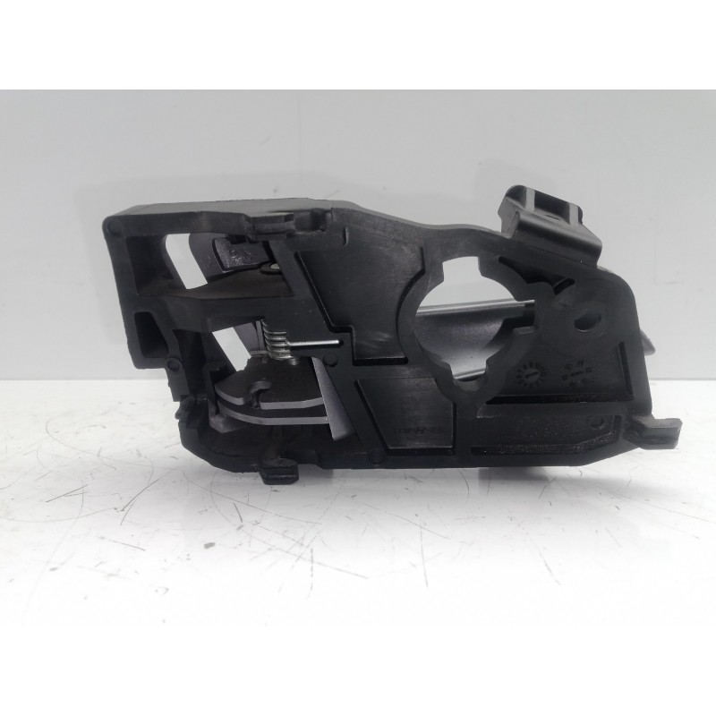 Recambio de maneta interior delantera derecha para kia rio 1.2 cat referencia OEM IAM 826201W010  