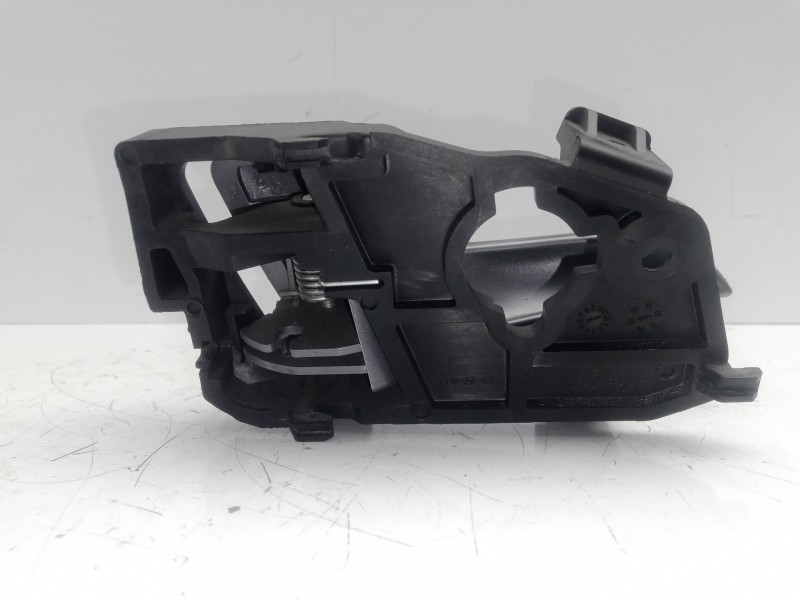 Recambio de maneta interior delantera derecha para kia rio 1.2 cat referencia OEM IAM 826201W010  