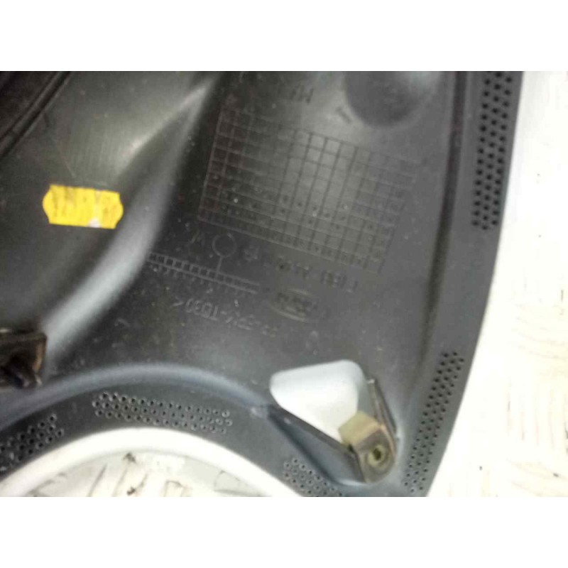 Recambio de aleron trasero para ford fiesta (ccn) 1.25 16v cat referencia OEM IAM C1BBA44210B  