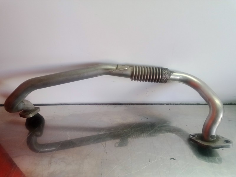 Recambio de tubo para volkswagen passat berlina (3c2) 2.0 tdi referencia OEM IAM 03L131521  