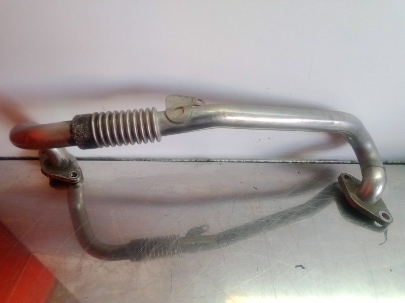 Recambio de tubo para volkswagen passat berlina (3c2) 2.0 tdi referencia OEM IAM 03L131521  