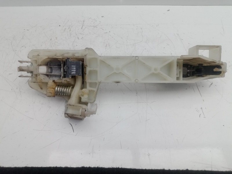 Recambio de maneta exterior delantera derecha para kia rio 1.2 cat referencia OEM IAM   