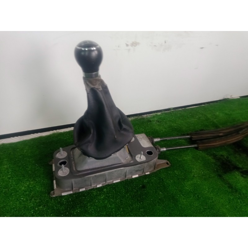 Recambio de palanca cambio para volkswagen touran (1t1) 2.0 tdi referencia OEM IAM 1K0711061A  