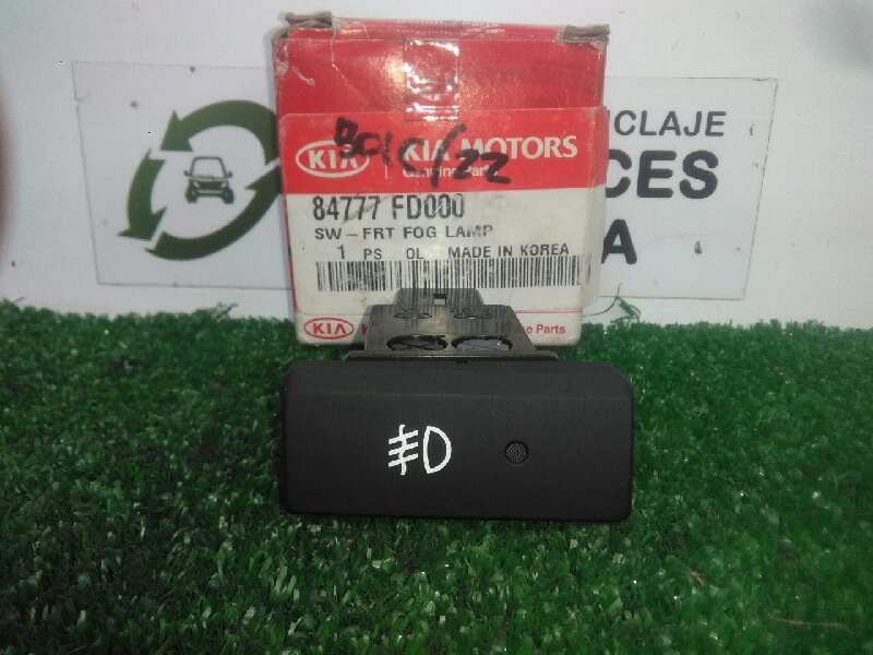 Recambio de interruptor para kia rio 1.5 cat referencia OEM IAM 84777FD000 NUEVO DE LA KIA