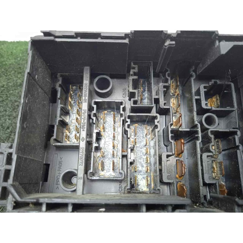 Recambio de caja reles / fusibles para mini mini (r50,r53) 1.4 16v turbodiesel cat referencia OEM IAM 690660401  