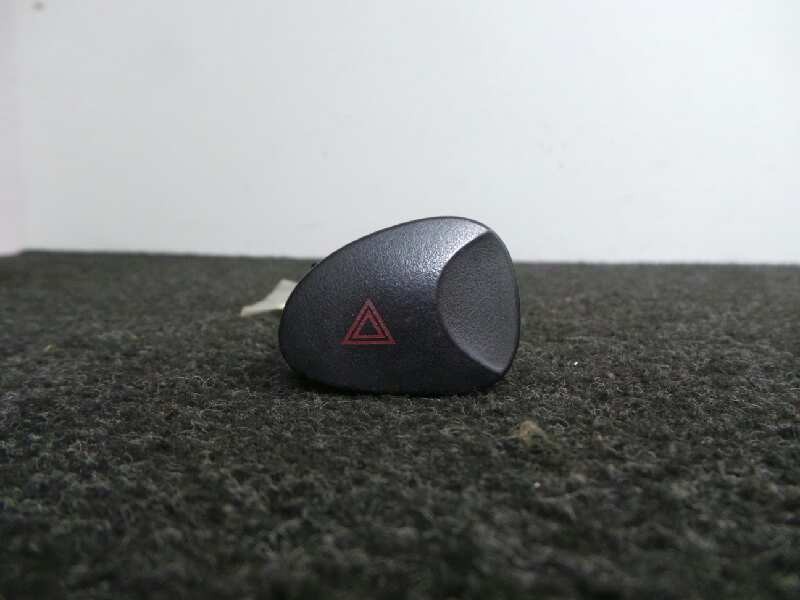 Recambio de warning para hyundai h 1 2.5 turbodiesel referencia OEM IAM 937204A000 H1. - DECO 8 PINES