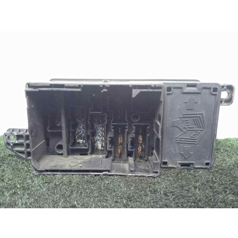 Recambio de caja reles / fusibles para mini mini (r50,r53) 1.4 16v turbodiesel cat referencia OEM IAM 690660401  