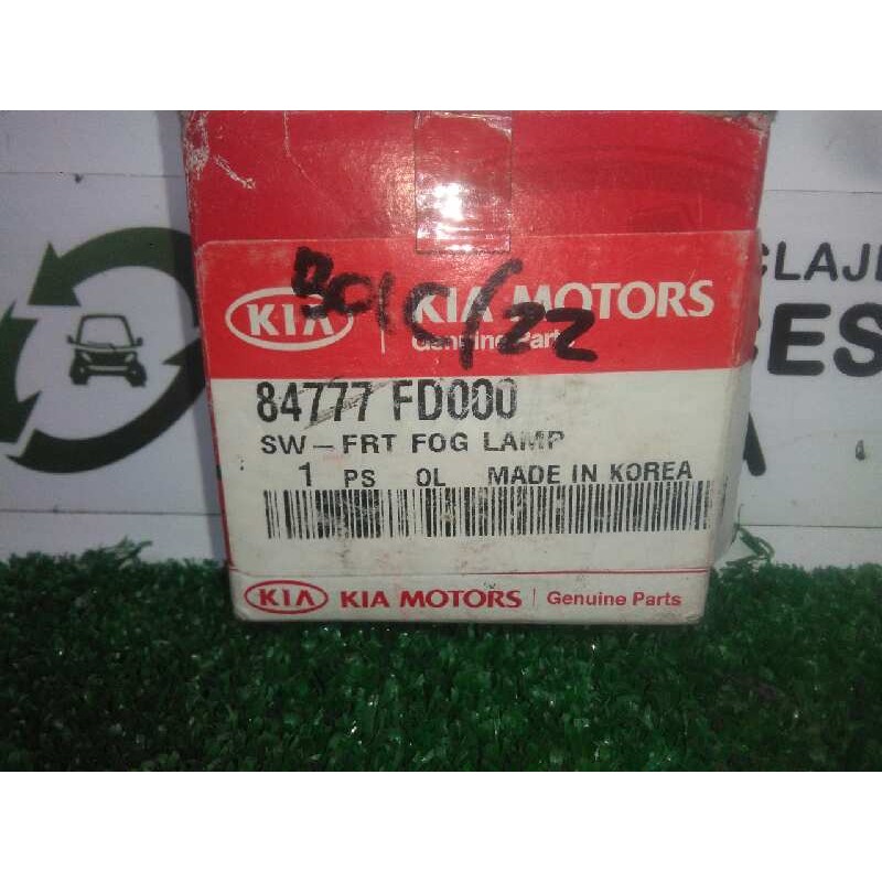 Recambio de interruptor para kia rio 1.5 cat referencia OEM IAM 84777FD000 NUEVO DE LA KIA
