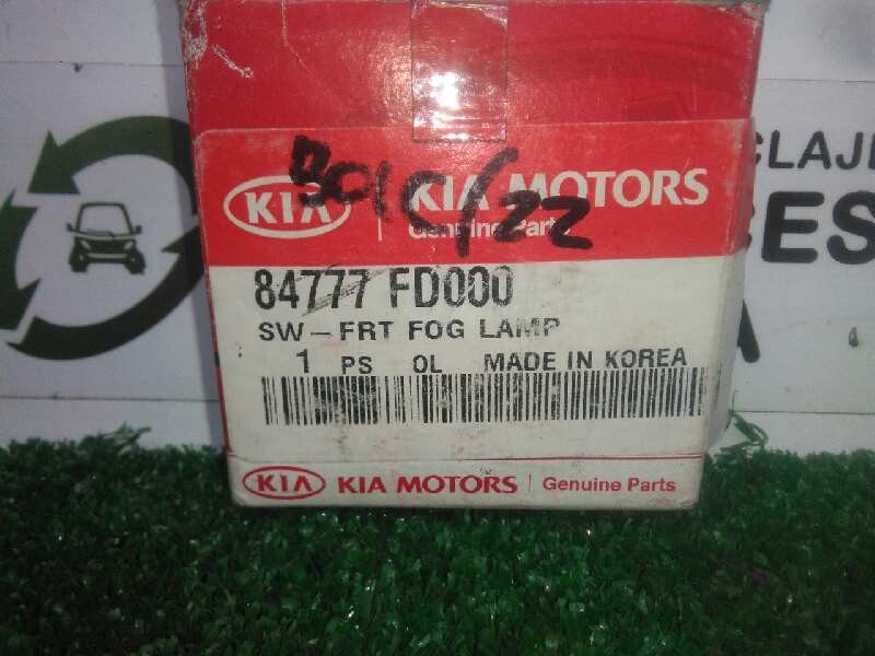 Recambio de interruptor para kia rio 1.5 cat referencia OEM IAM 84777FD000 NUEVO DE LA KIA