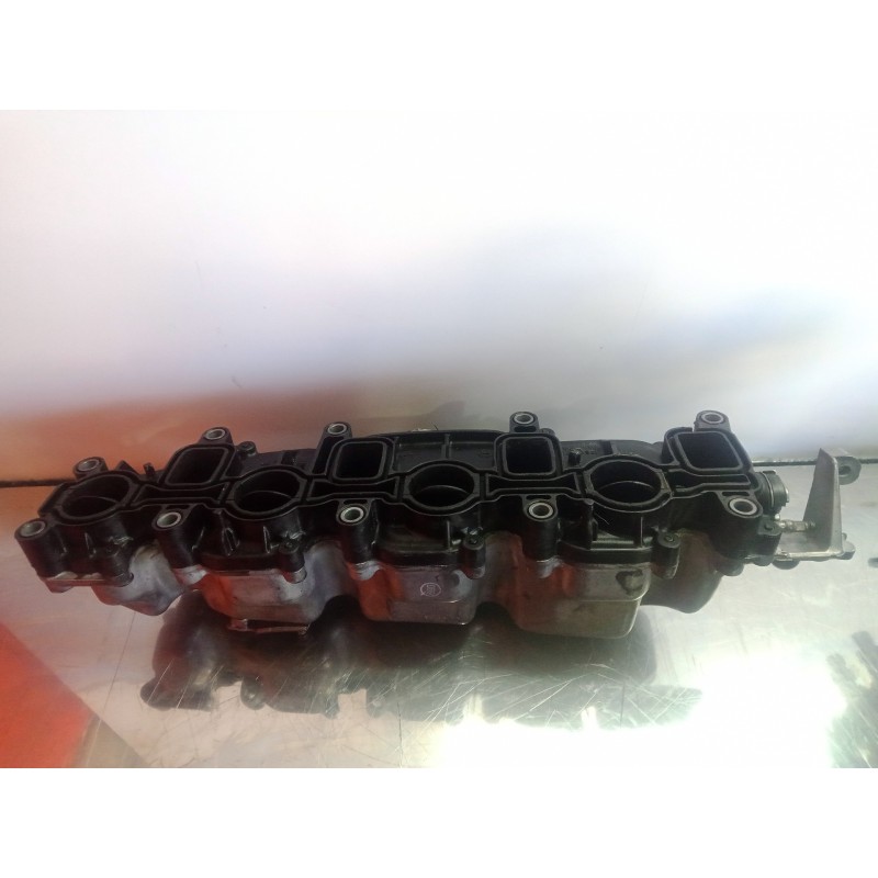 Recambio de colector admision para volkswagen passat berlina (3c2) 2.0 tdi referencia OEM IAM 1024113S01-03L129711E  