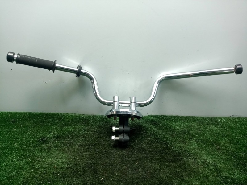 Recambio de manillar para honda forza 250 250 c.c referencia OEM IAM 53100KSVJ20-53110KSVJ00  