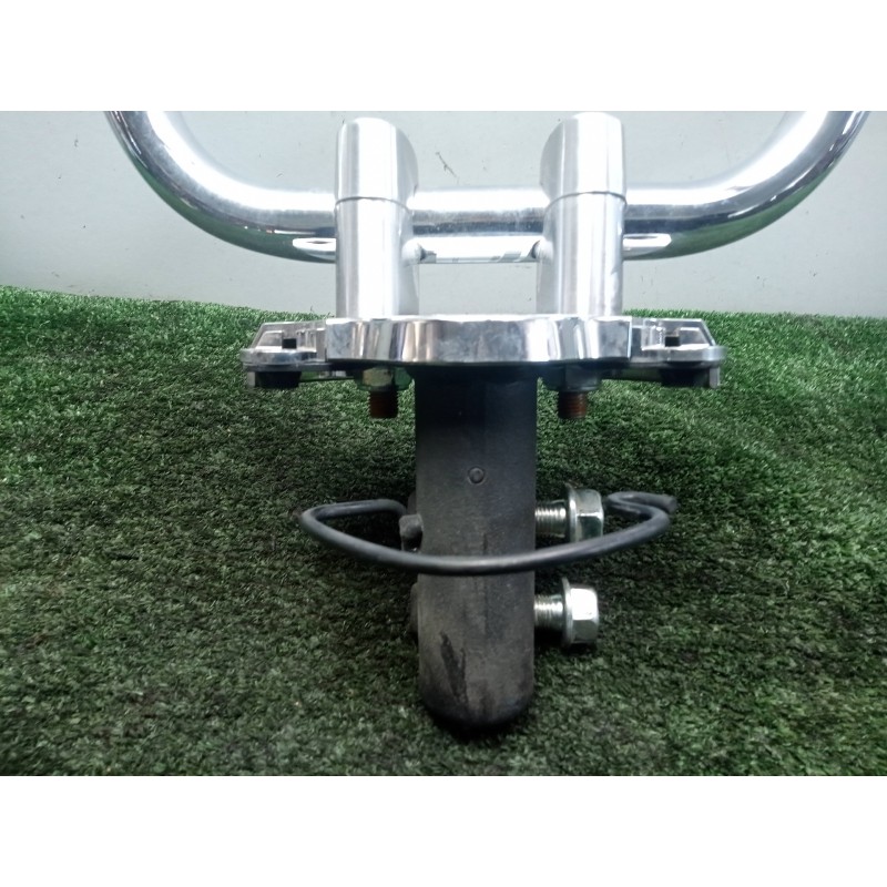 Recambio de manillar para honda forza 250 250 c.c referencia OEM IAM 53100KSVJ20-53110KSVJ00  