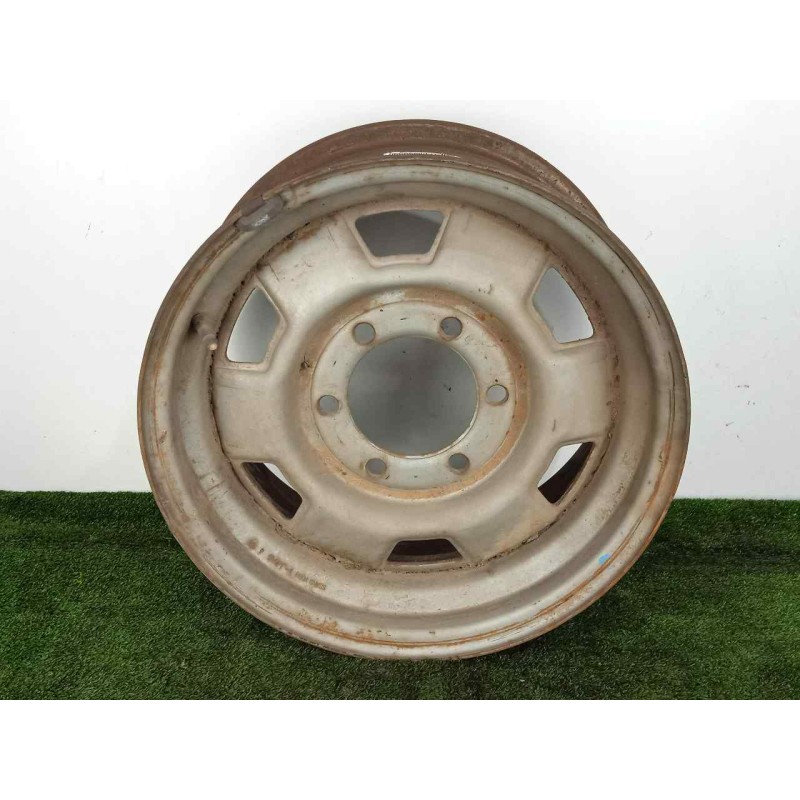 Recambio de llanta para ssangyong musso 2.9 turbodiesel cat referencia OEM IAM R15-6X139.7-107.1-7-ET22 ACERO R15