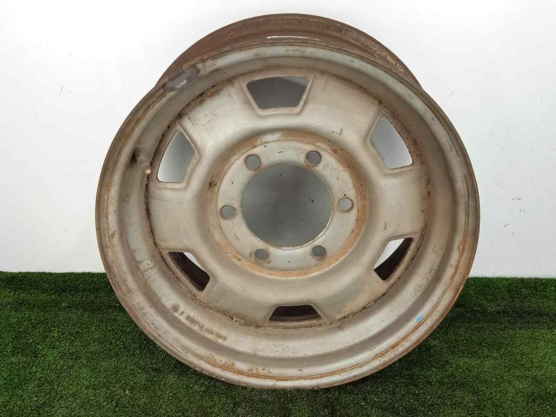 Recambio de llanta para ssangyong musso 2.9 turbodiesel cat referencia OEM IAM R15-6X139.7-107.1-7-ET22 ACERO R15
