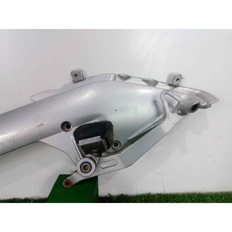 Recambio de posapie para bmw r 1200 rt/st referencia OEM IAM 46717675290-7675290-46717664225-7664225 DERECHO 