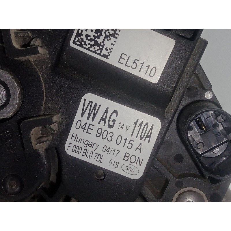 Recambio de alternador para seat ibiza (6p1) 1.2 tsi referencia OEM IAM 04E903015A BOSCH 6.CANALES