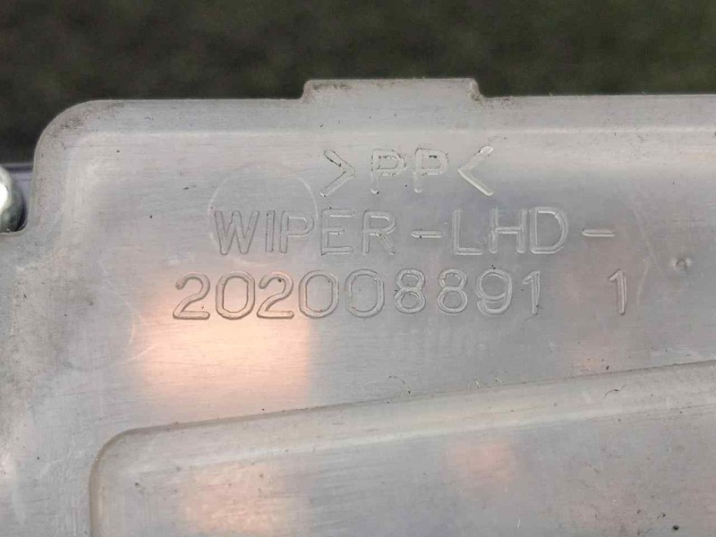 Recambio de mando limpia para ssangyong korando 2.0 td cat referencia OEM IAM 8591034300-202008890-202008891  