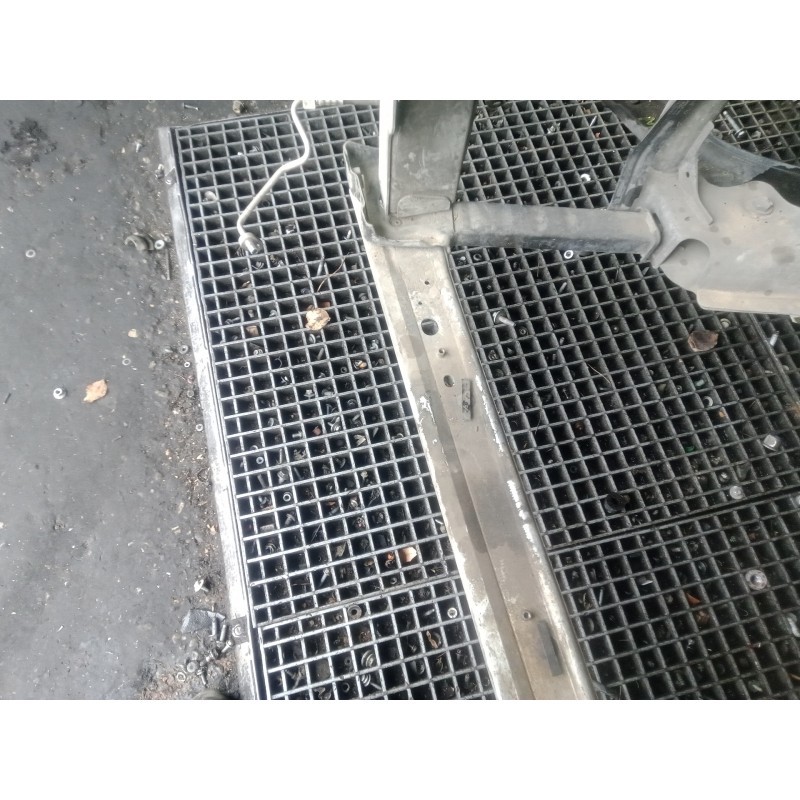 Recambio de travesaño inferior para renault scenic iii 1.5 dci diesel fap referencia OEM IAM   