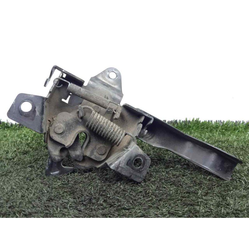 Recambio de cerradura capot para ssangyong korando 2.0 td cat referencia OEM IAM 7111034001  