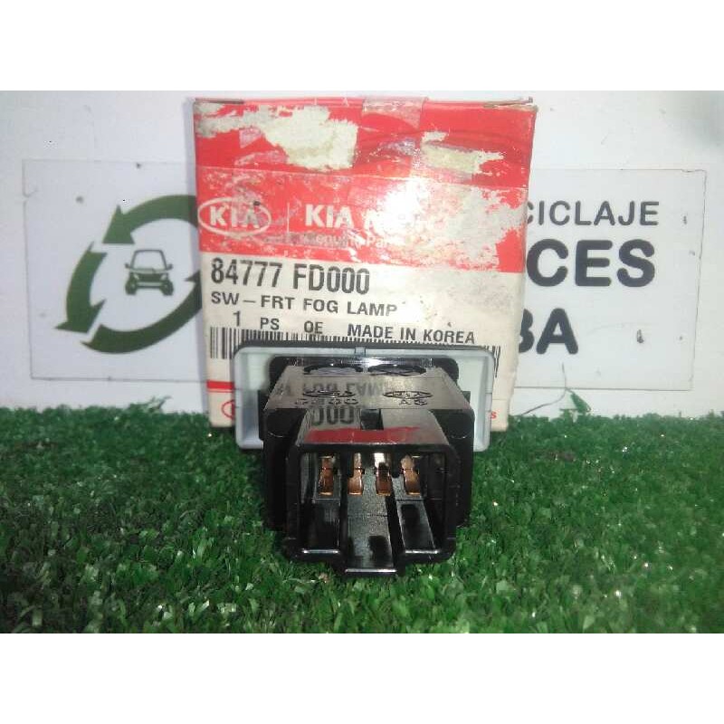 Recambio de interruptor para kia rio 1.5 cat referencia OEM IAM 84777FD000 NUEVO DE LA KIA