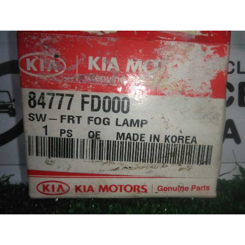 Recambio de interruptor para kia rio 1.5 cat referencia OEM IAM 84777FD000 NUEVO DE LA KIA