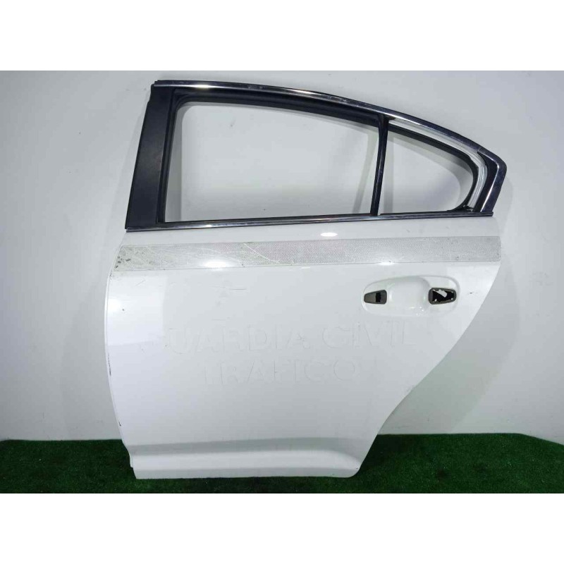 Recambio de puerta trasera izquierda para toyota avensis (t27) 2.2 d-4d cat referencia OEM IAM 6700405041  