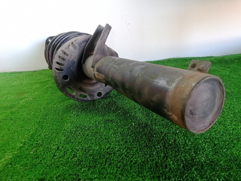 Recambio de amortiguador delantero derecho para dacia logan mcv 1.6 cat referencia OEM IAM 1T0413031HE-824904004440  