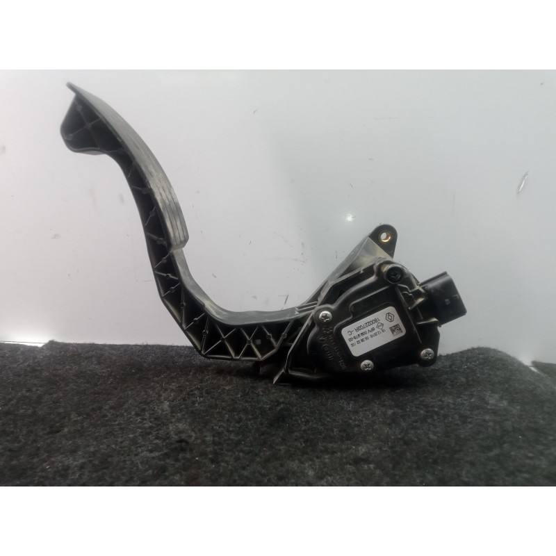 Recambio de potenciometro pedal para dacia duster 1.5 dci diesel fap cat referencia OEM IAM 180022703R-6PV00997803  