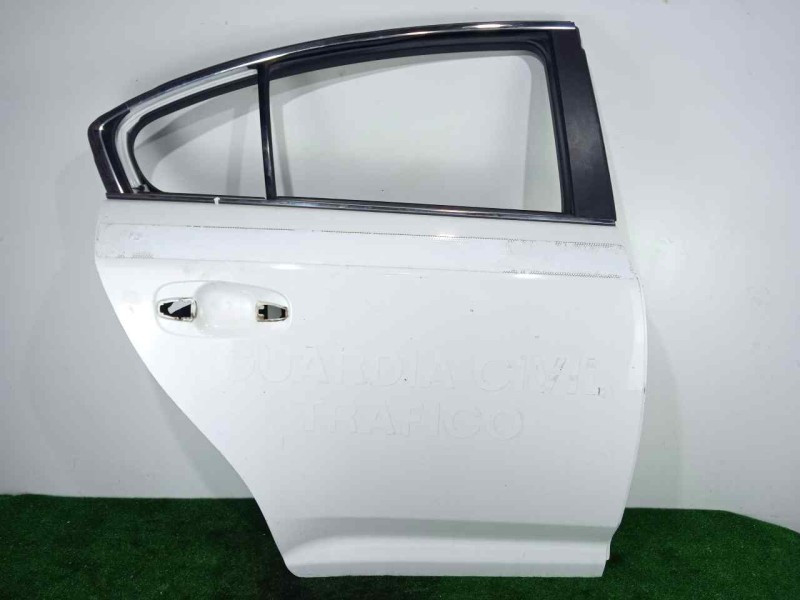 Recambio de puerta trasera derecha para toyota avensis (t27) 2.2 d-4d cat referencia OEM IAM 6700305041  