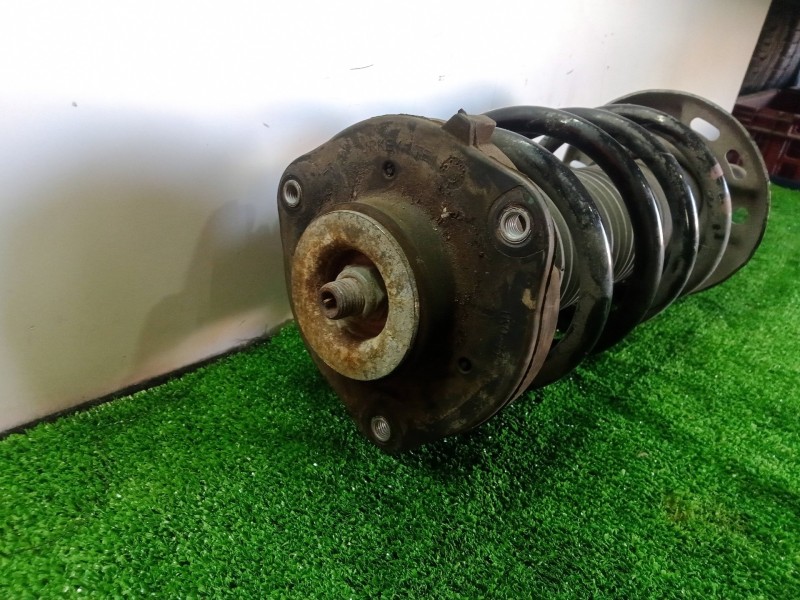 Recambio de amortiguador delantero derecho para dacia logan mcv 1.6 cat referencia OEM IAM 1T0413031HE-824904004440  